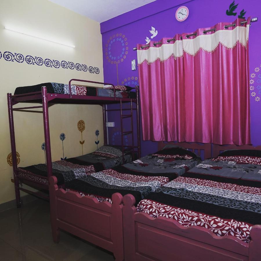 Easvari Grand Pg For Women - Female Only Hostel Madras Zewnętrze zdjęcie
